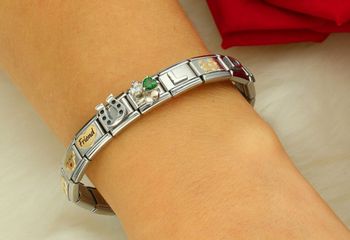 Srebrna zawieszka Nomination Link w kształcie koniczyny z zieloną cyrkonią model 33032210. Oryginalna biżuteria Nomination Italy – symbol szczęścia i elegancji (3).jpg